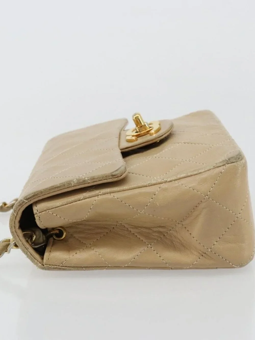 CHANEL Mini Matelasse Chain Shoulder Bag Lamb Skin Beige Gold CC Auth ka4523A